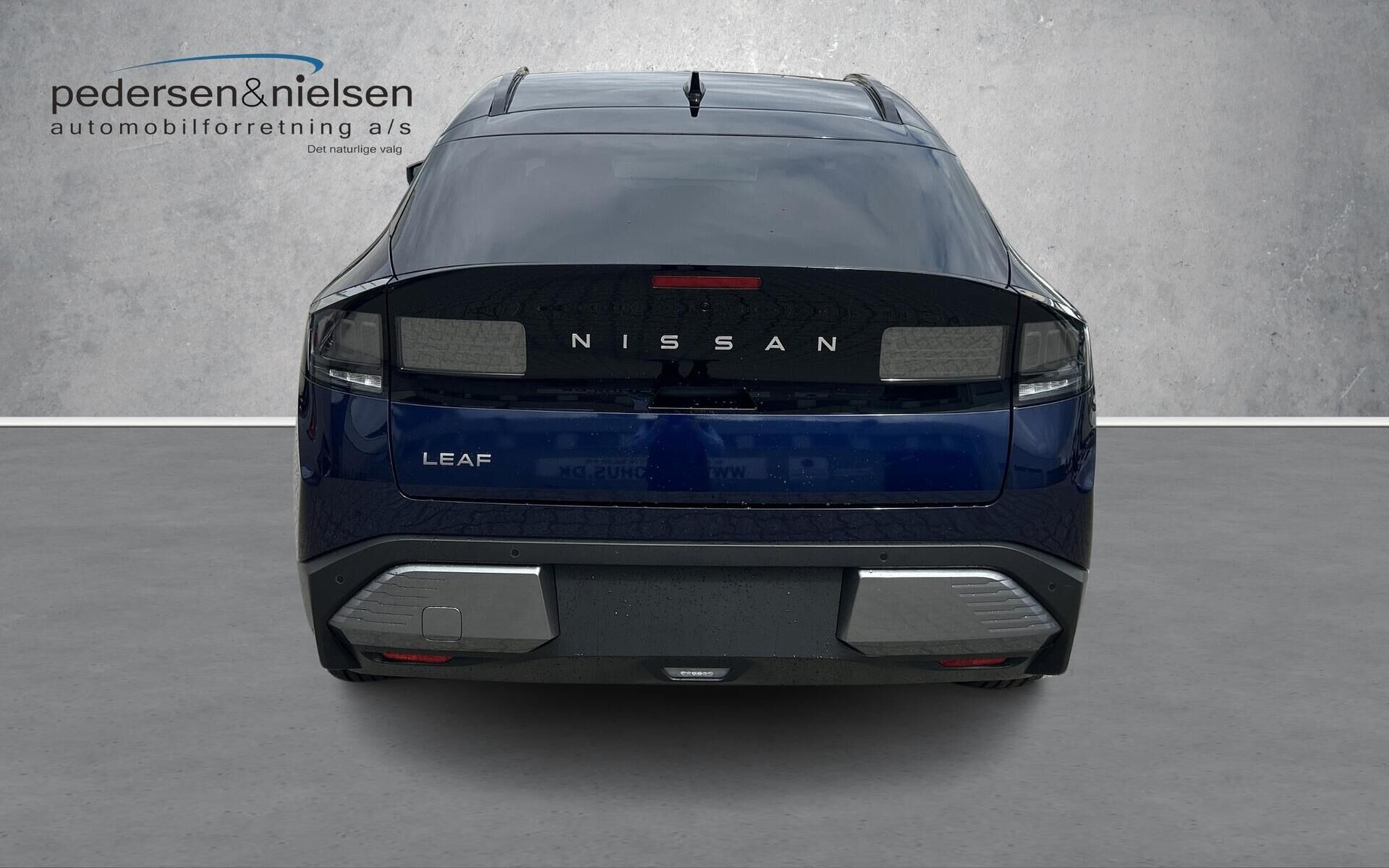 Blå Nissan Leaf fra 2026