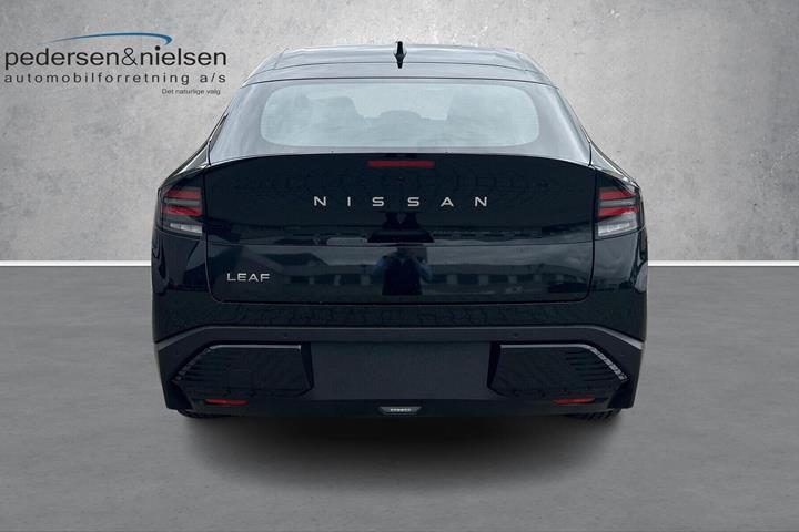 Sort Nissan Leaf fra 2026