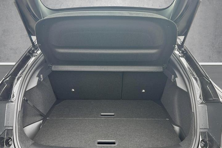 Sort Nissan Leaf fra 2026