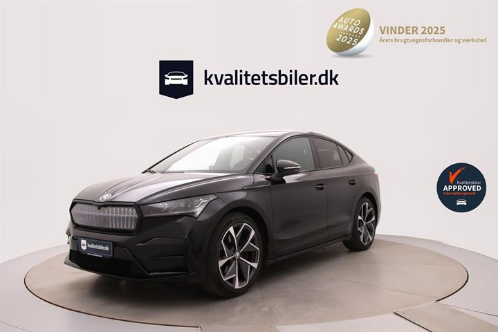 Sort Skoda Enyaq fra 2022 set udefra