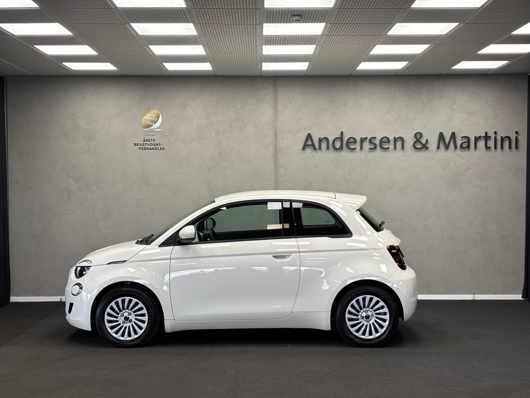 Sort Fiat 500e fra 2023