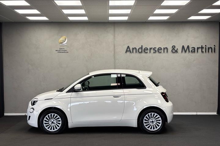 Sort Fiat 500e fra 2023