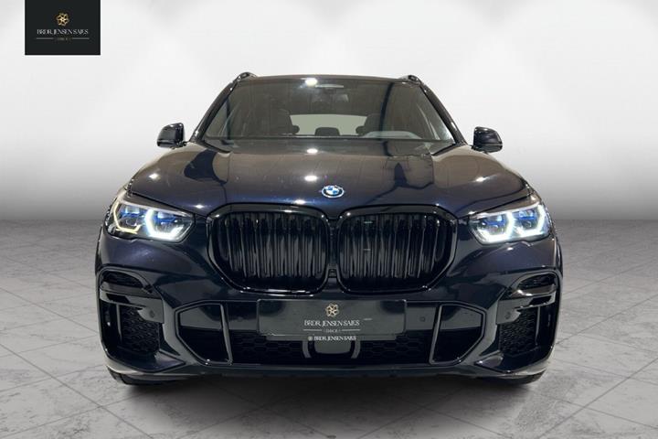 Sort BMW X5 fra 2022