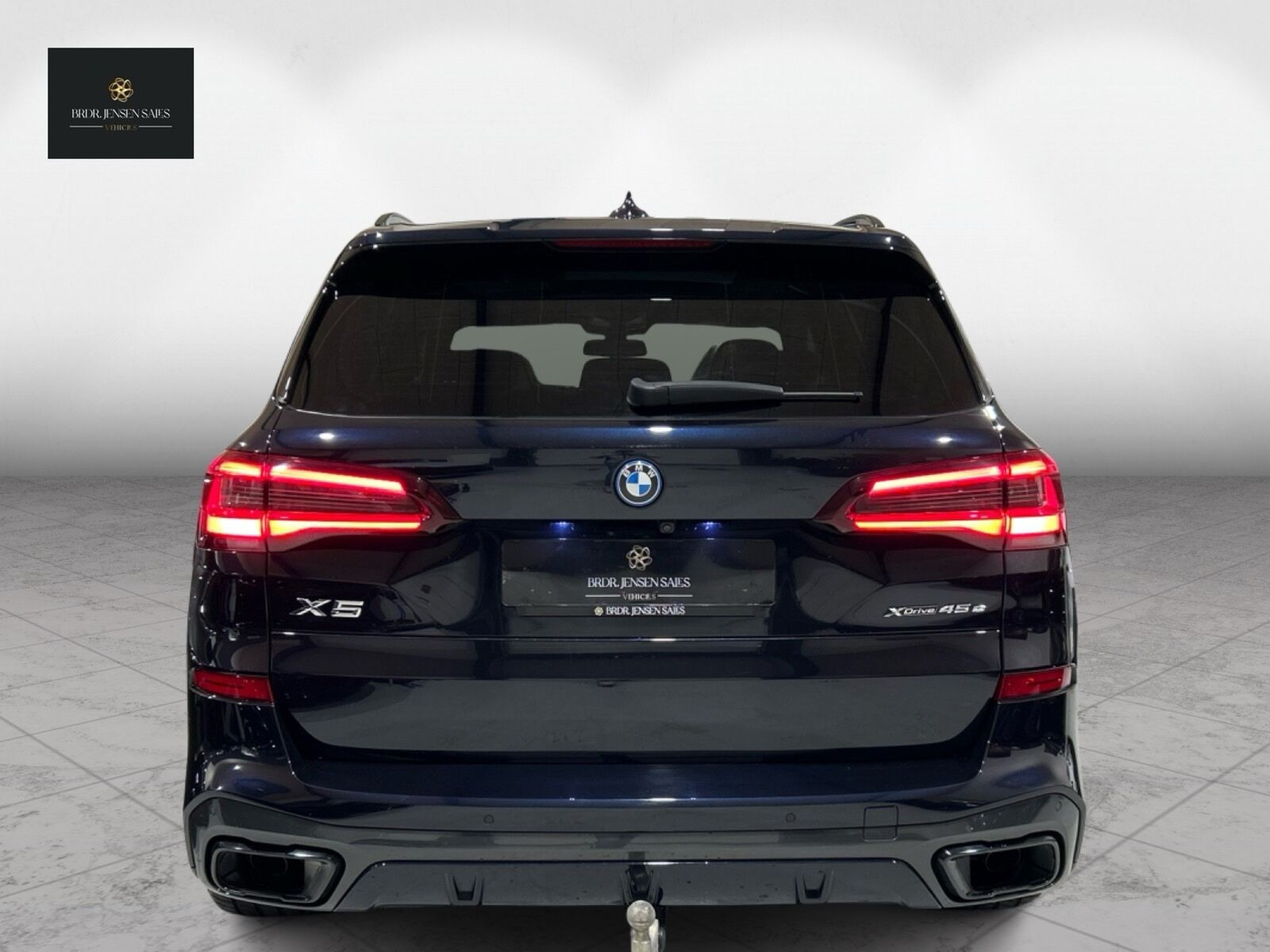 Sort BMW X5 fra 2022