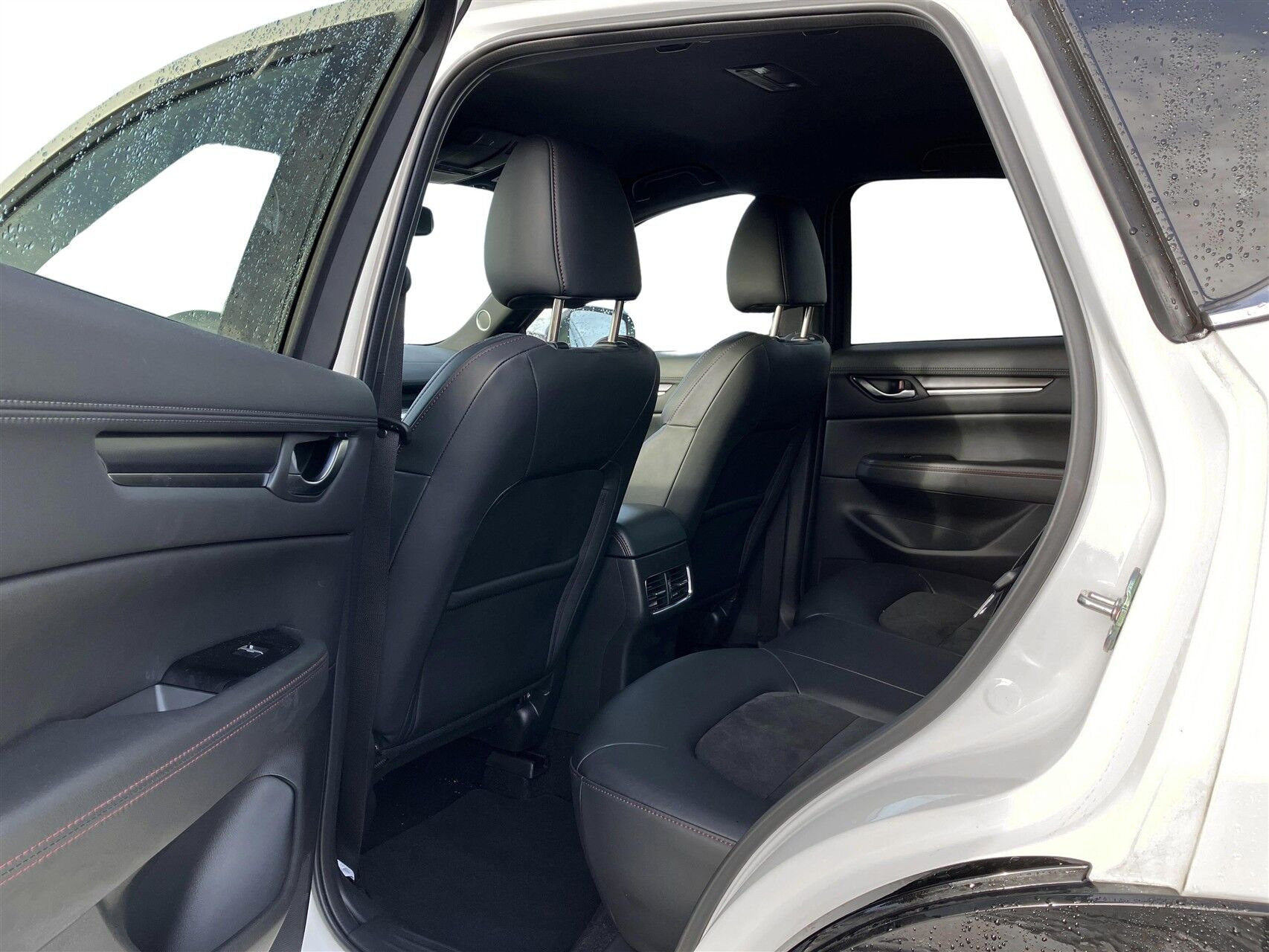 Hvid Mazda CX-5 fra 2023