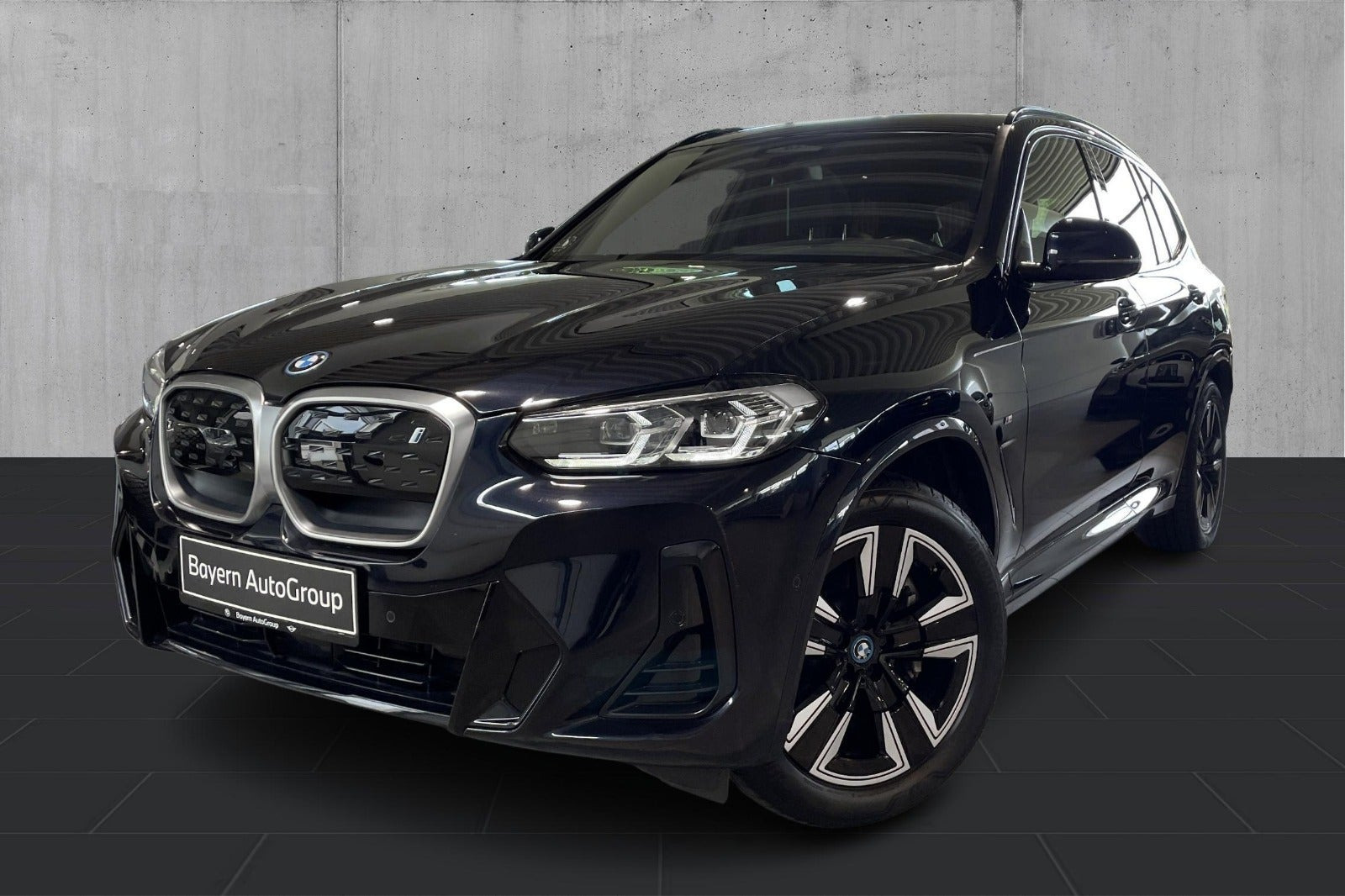 BMW iX3 Charged M-Sport