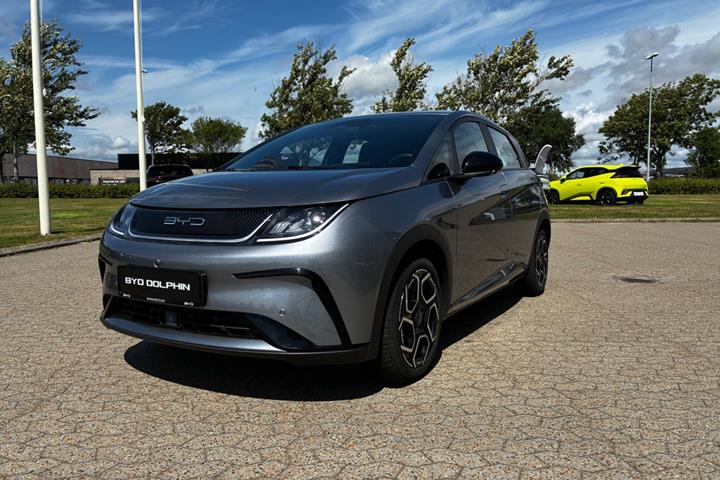 Grå BYD Dolphin fra 2024