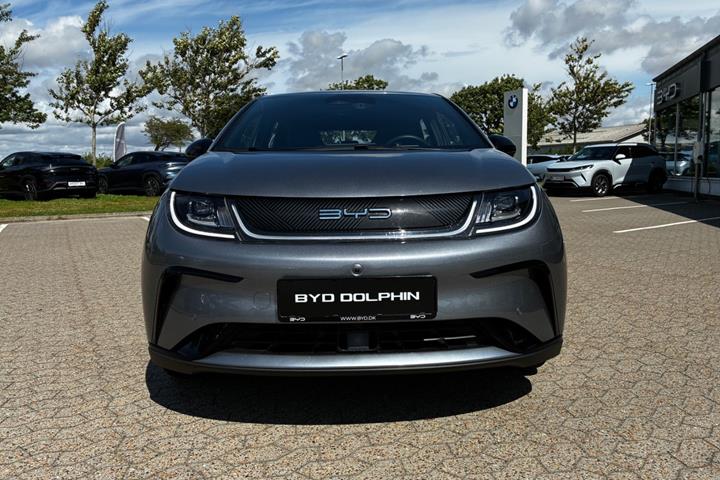 Grå BYD Dolphin fra 2024