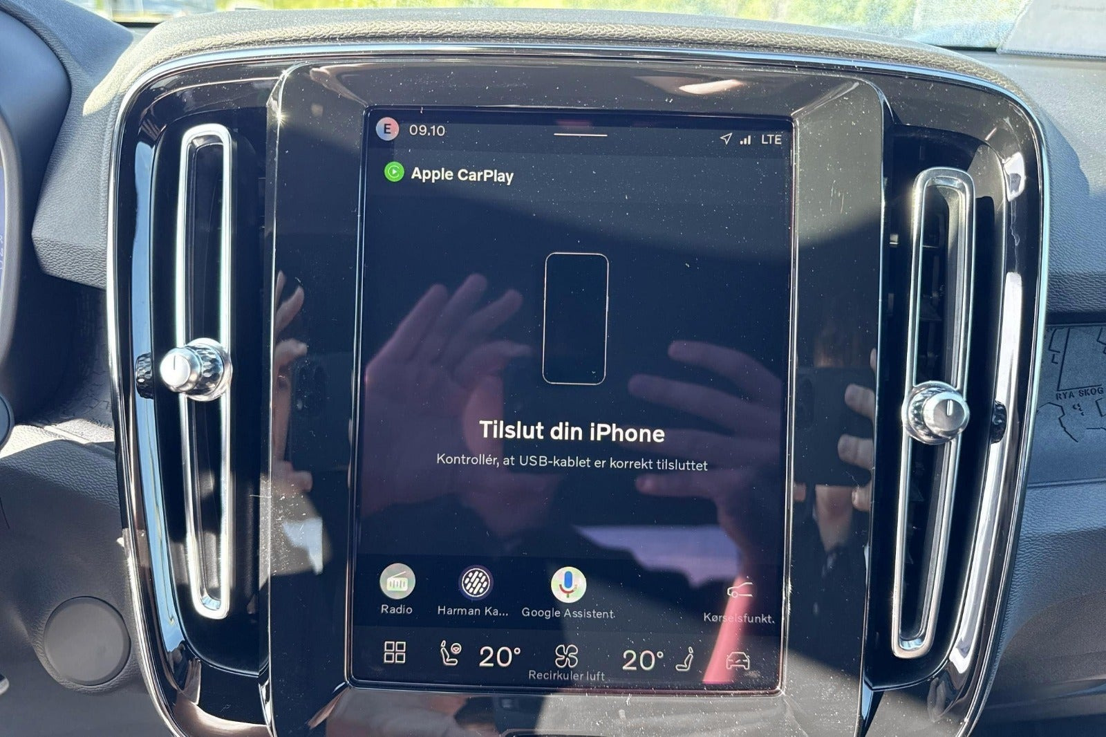 Blå Volvo EX40 fra 2025