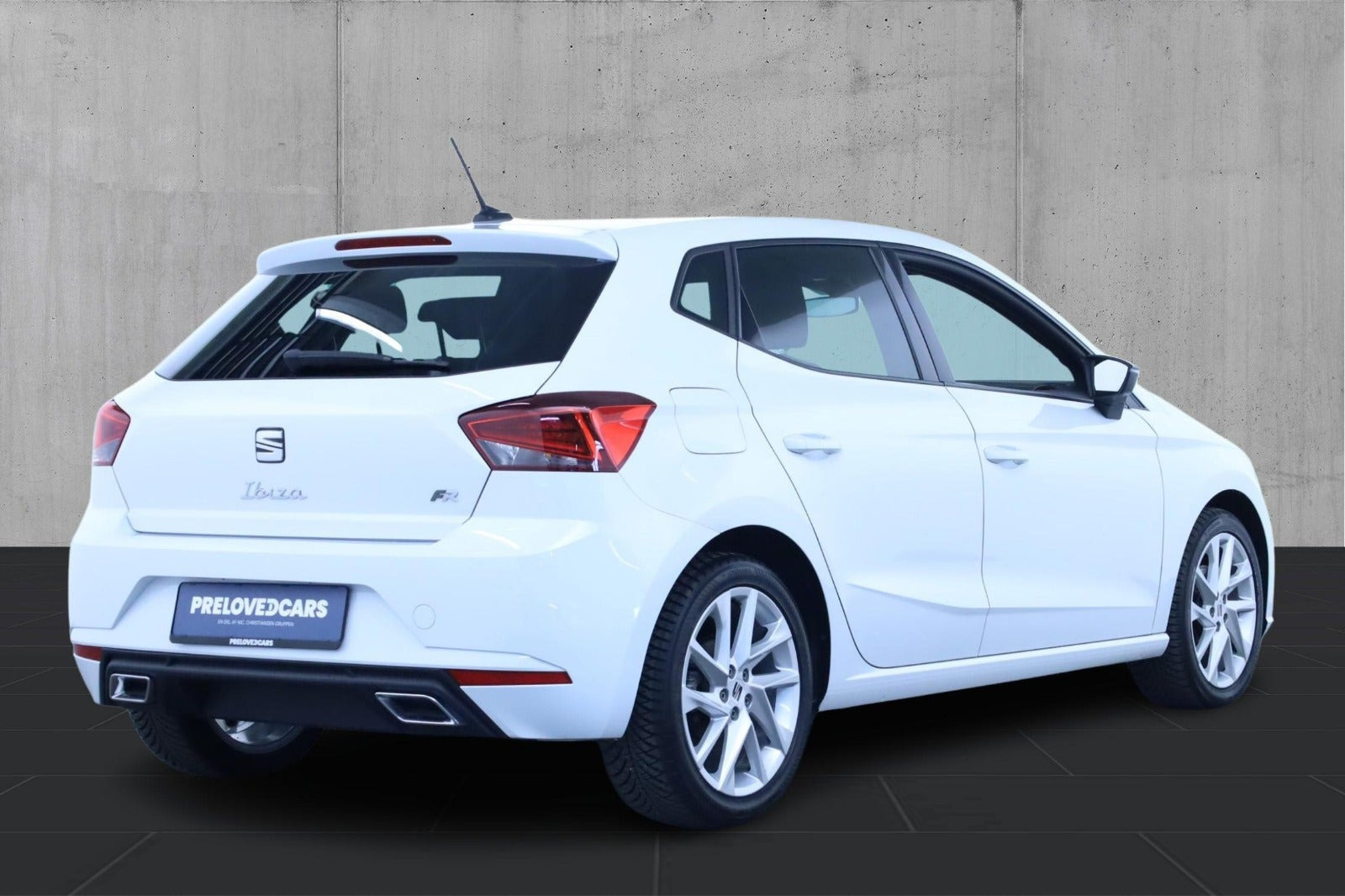 Hvid Seat Ibiza fra 2022