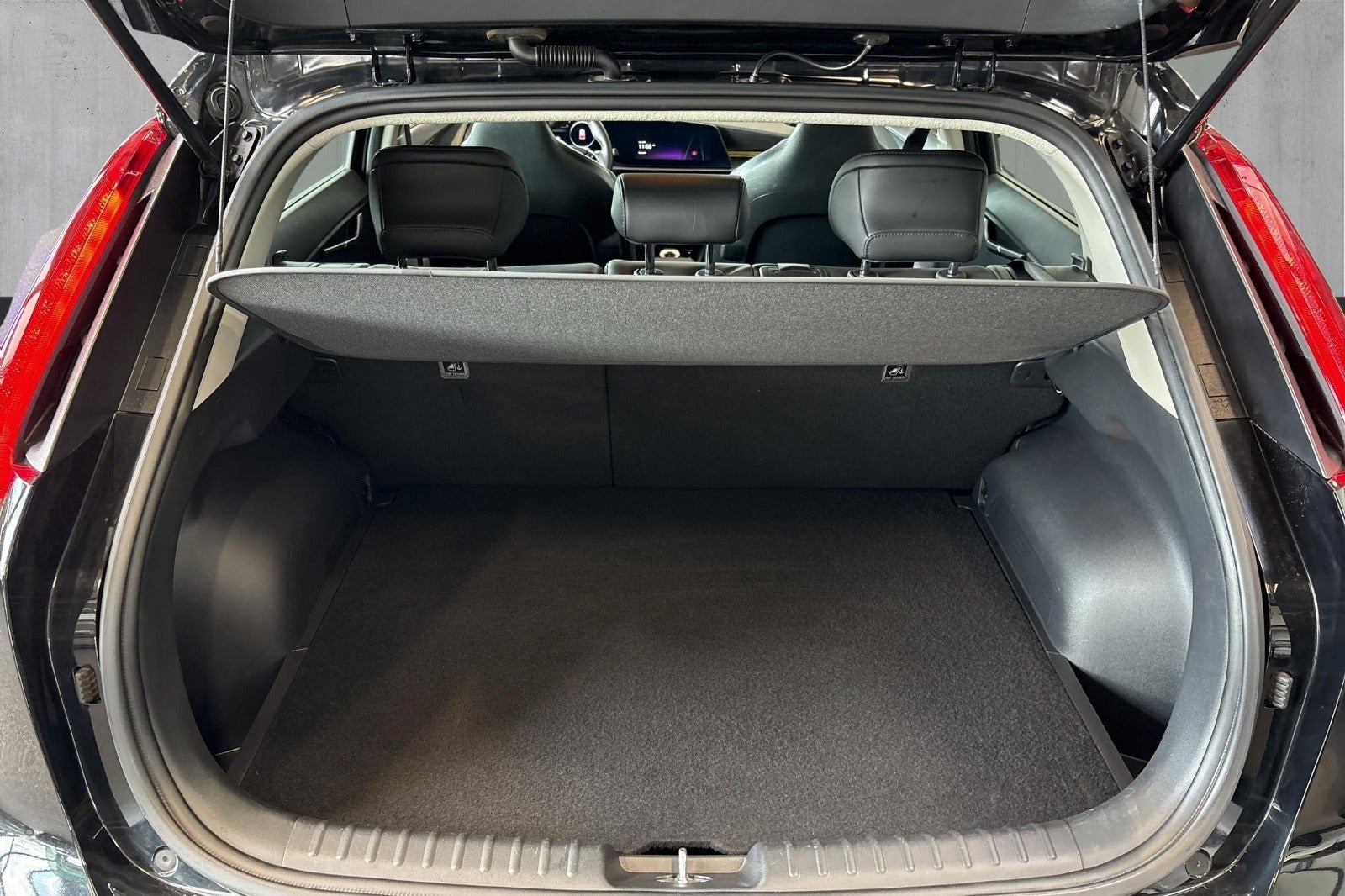 Sort Kia Niro fra 2023