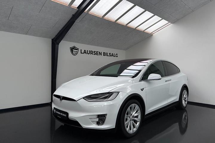 Hvid Tesla Model X fra 2019