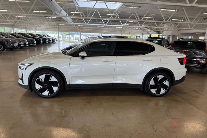 Hvid Polestar 2 fra 2025