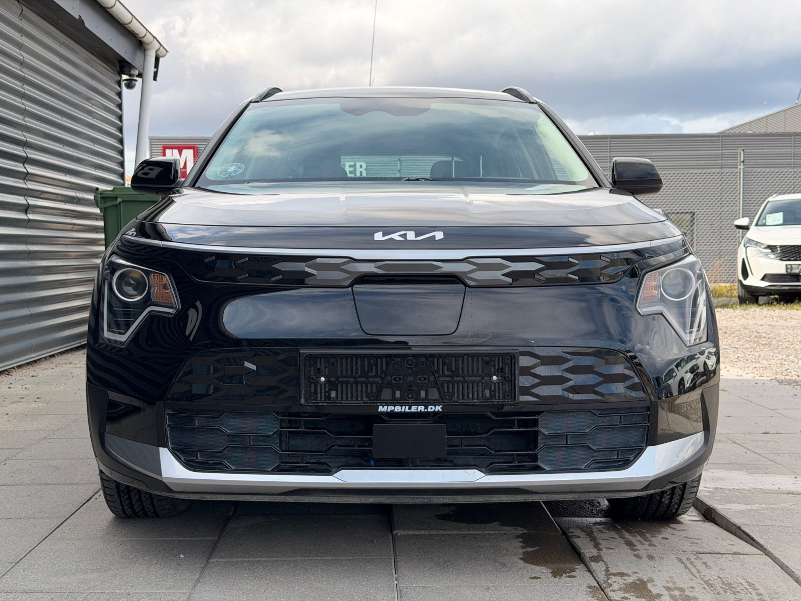 Sort Kia Niro fra 2023