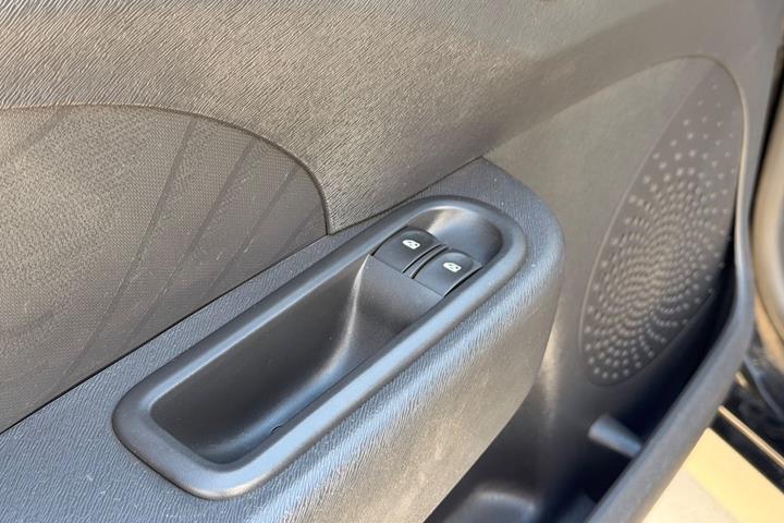 Sort Renault Twingo fra 2014
