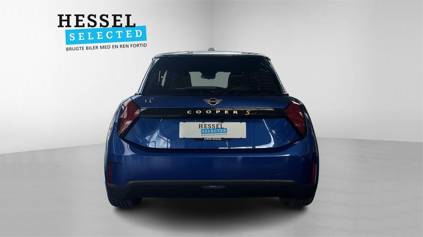 Blå Mini Cooper SE fra 2024