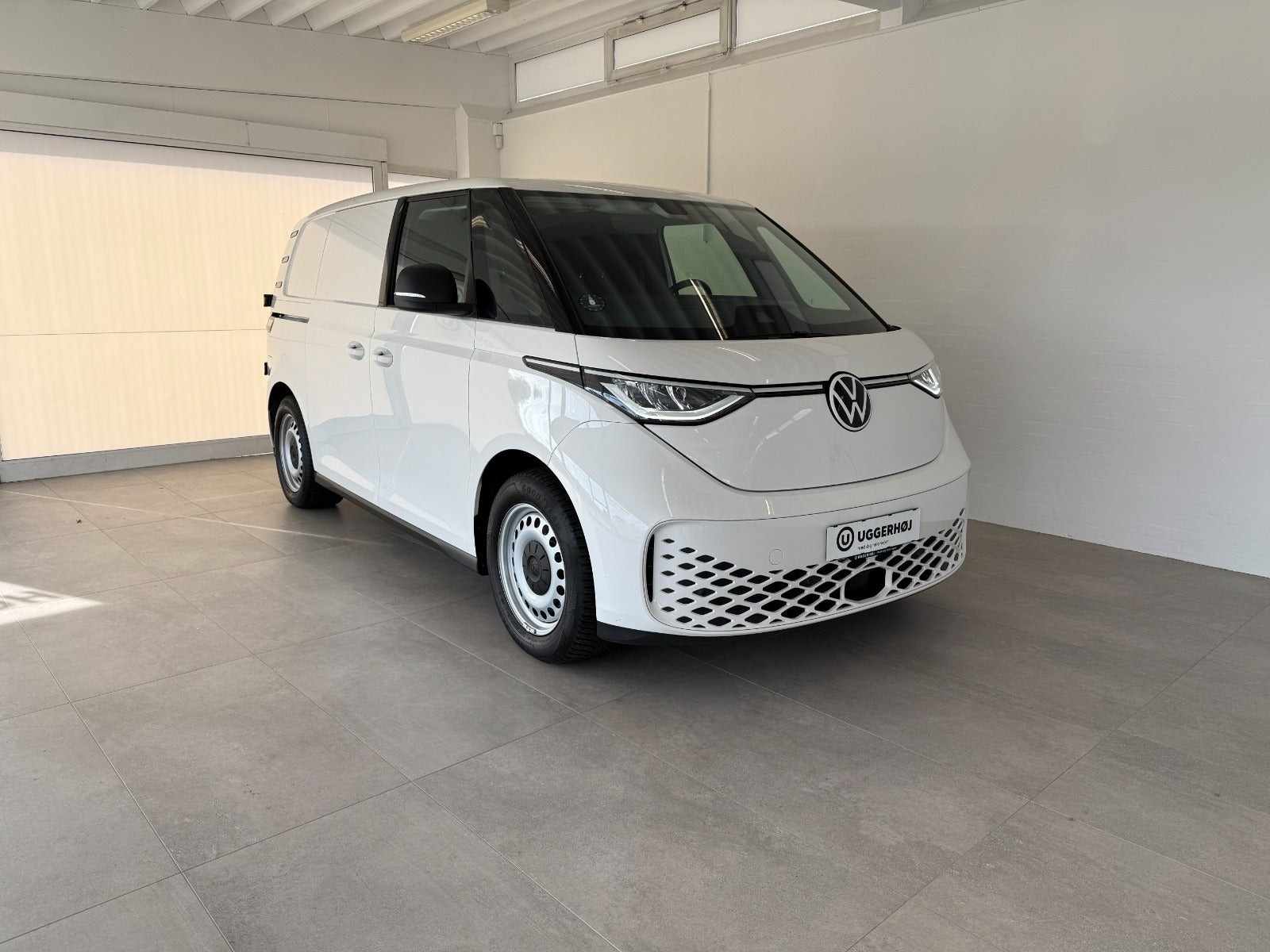 Hvid VW ID.Buzz fra 2024