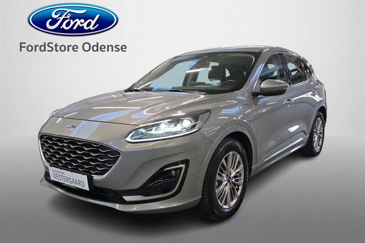 Sølv Ford Kuga fra 2020 set udefra