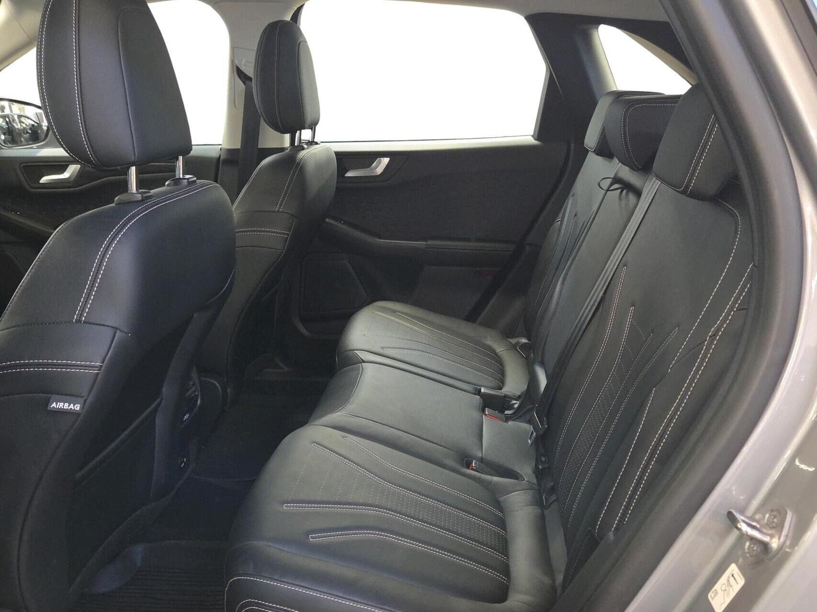Sølv Ford Kuga fra 2020