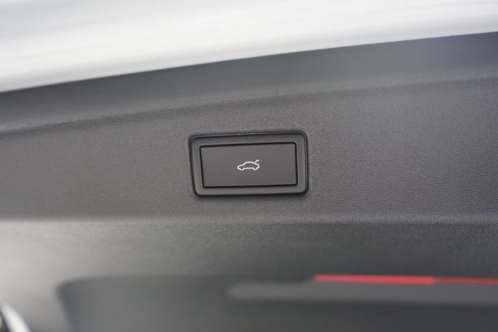 Hvid VW ID.7 fra 2025