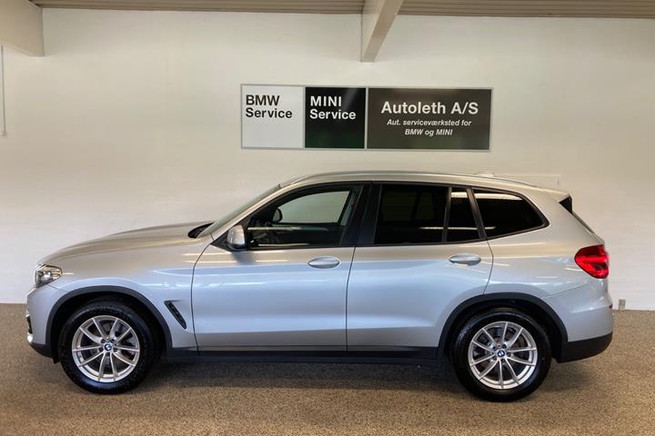 Sølv BMW X3 fra 2019