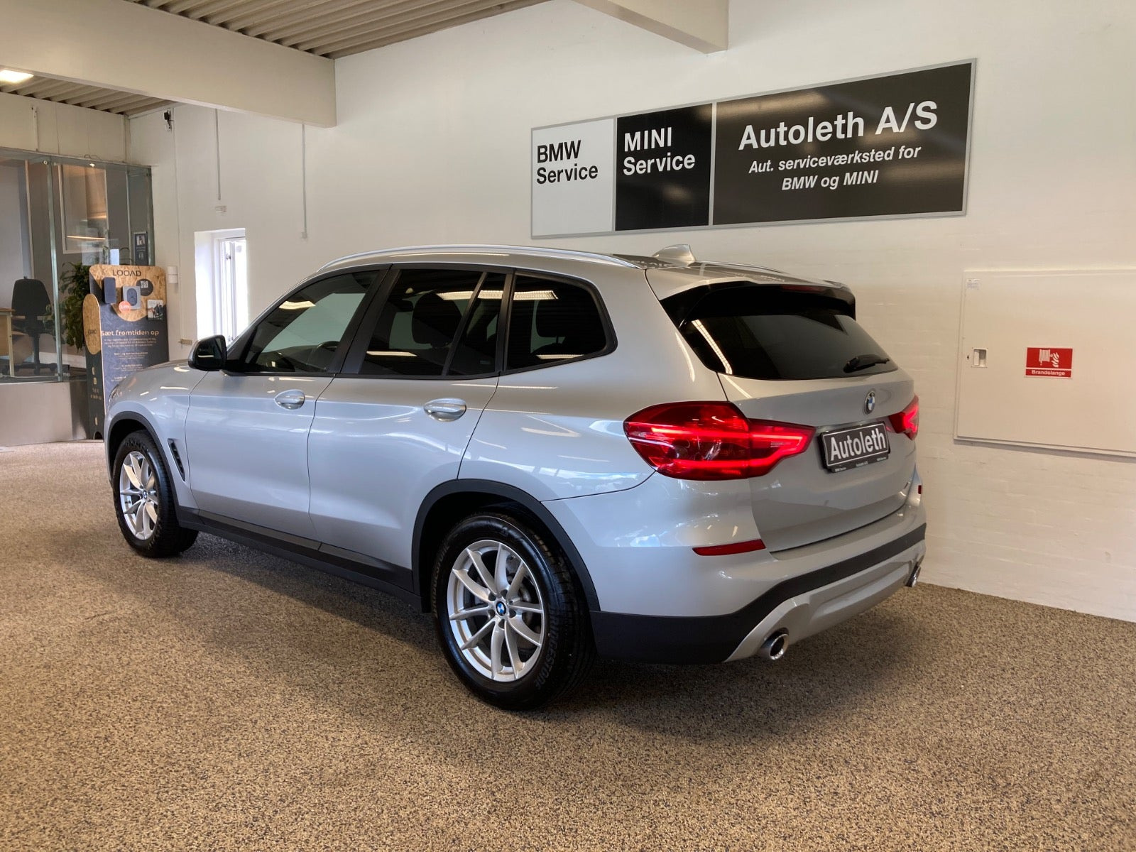 Sølv BMW X3 fra 2019