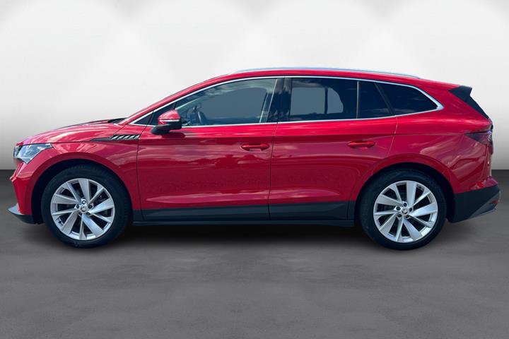 Rød Skoda Enyaq fra 2022