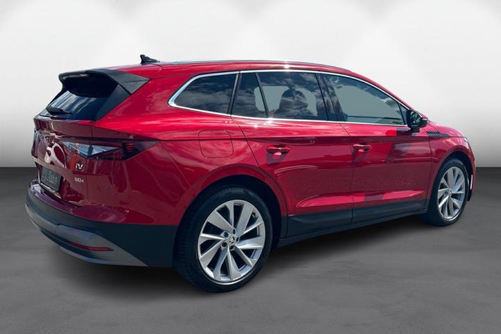 Rød Skoda Enyaq fra 2022
