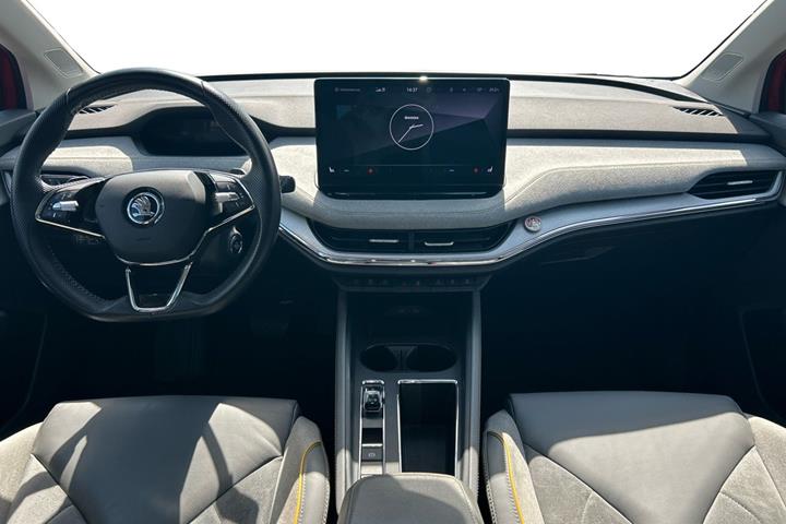 Rød Skoda Enyaq fra 2022