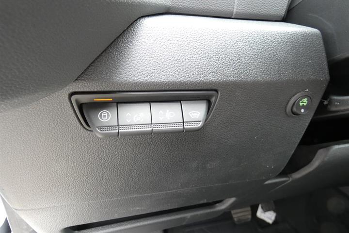 Hvid Renault Master V T35 fra 2026