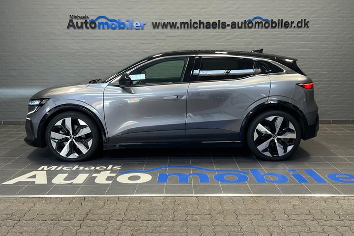 Grå Renault Megane E-Tech fra 2024