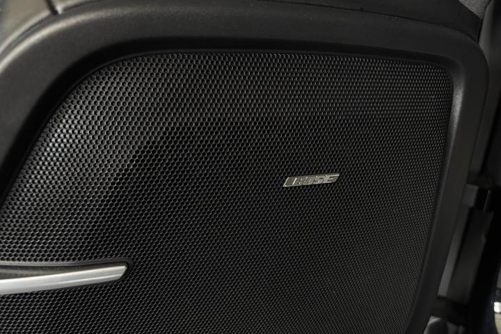 Sort Porsche Cayenne GTS fra 2014