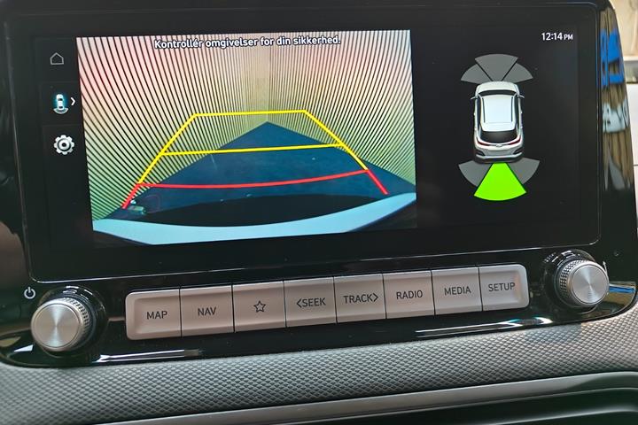 Hvid Hyundai Kona fra 2023