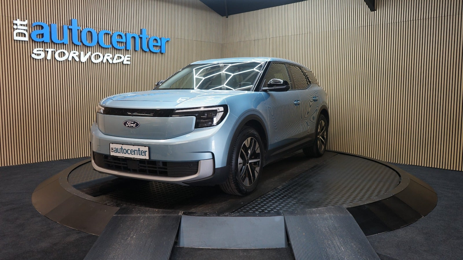 Blå Ford Explorer fra 2025