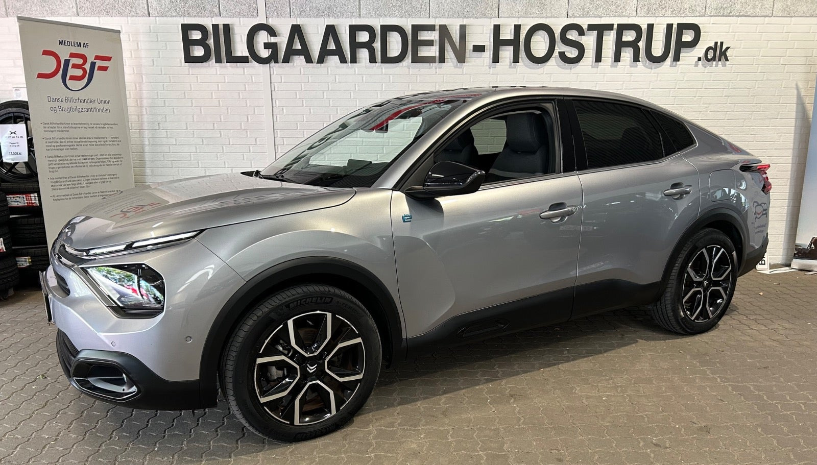 Grå Citroën ë-C4 X fra 2023