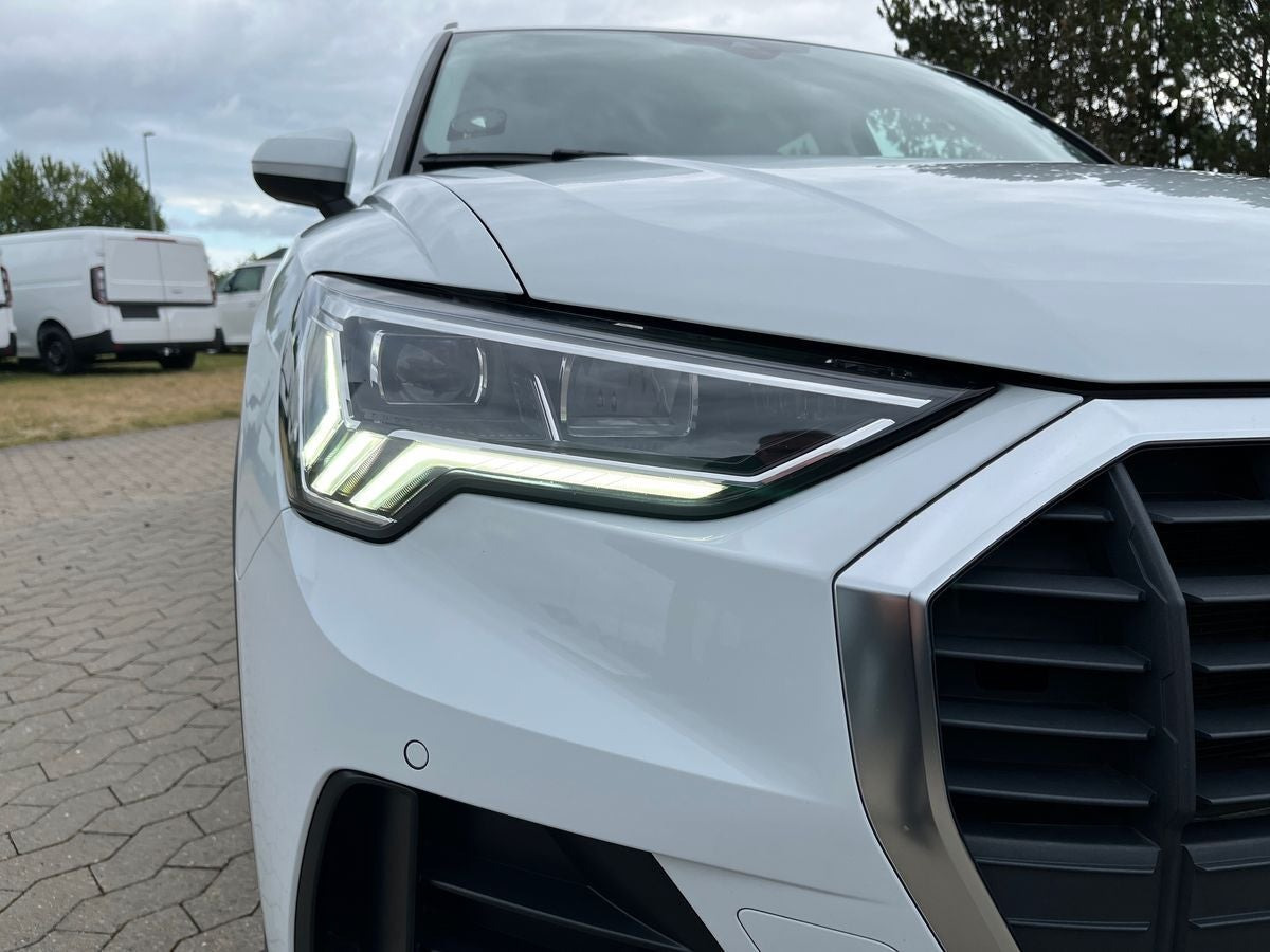 Hvid Audi Q3 fra 2021