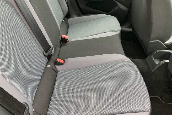 Sølv Seat Arona fra 2019