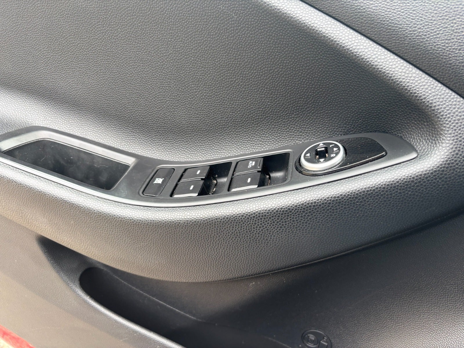 Blå Hyundai i20 fra 2016