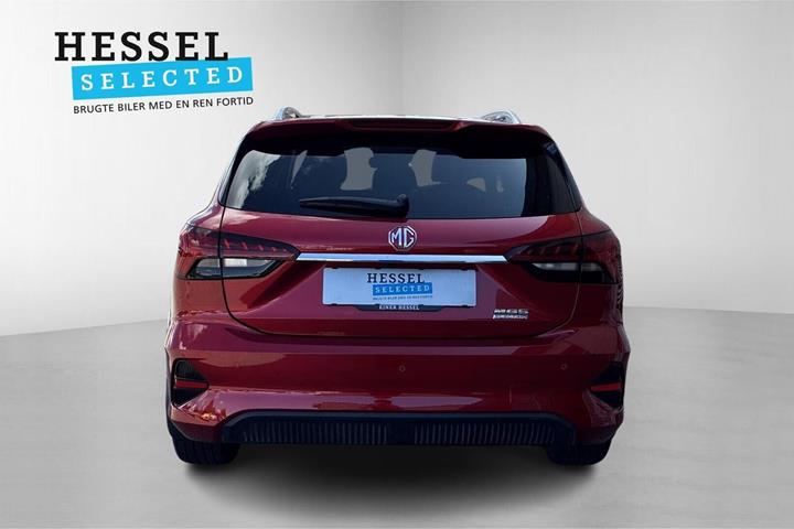Rød MG MG5 fra 2022