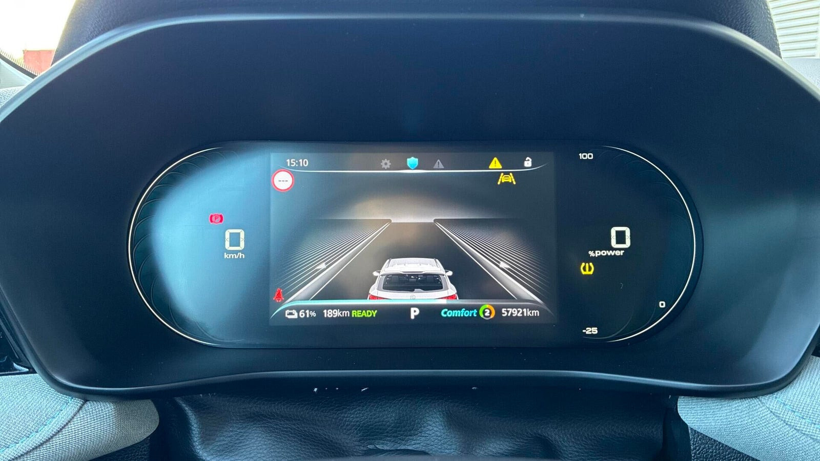 Rød MG MG5 fra 2022