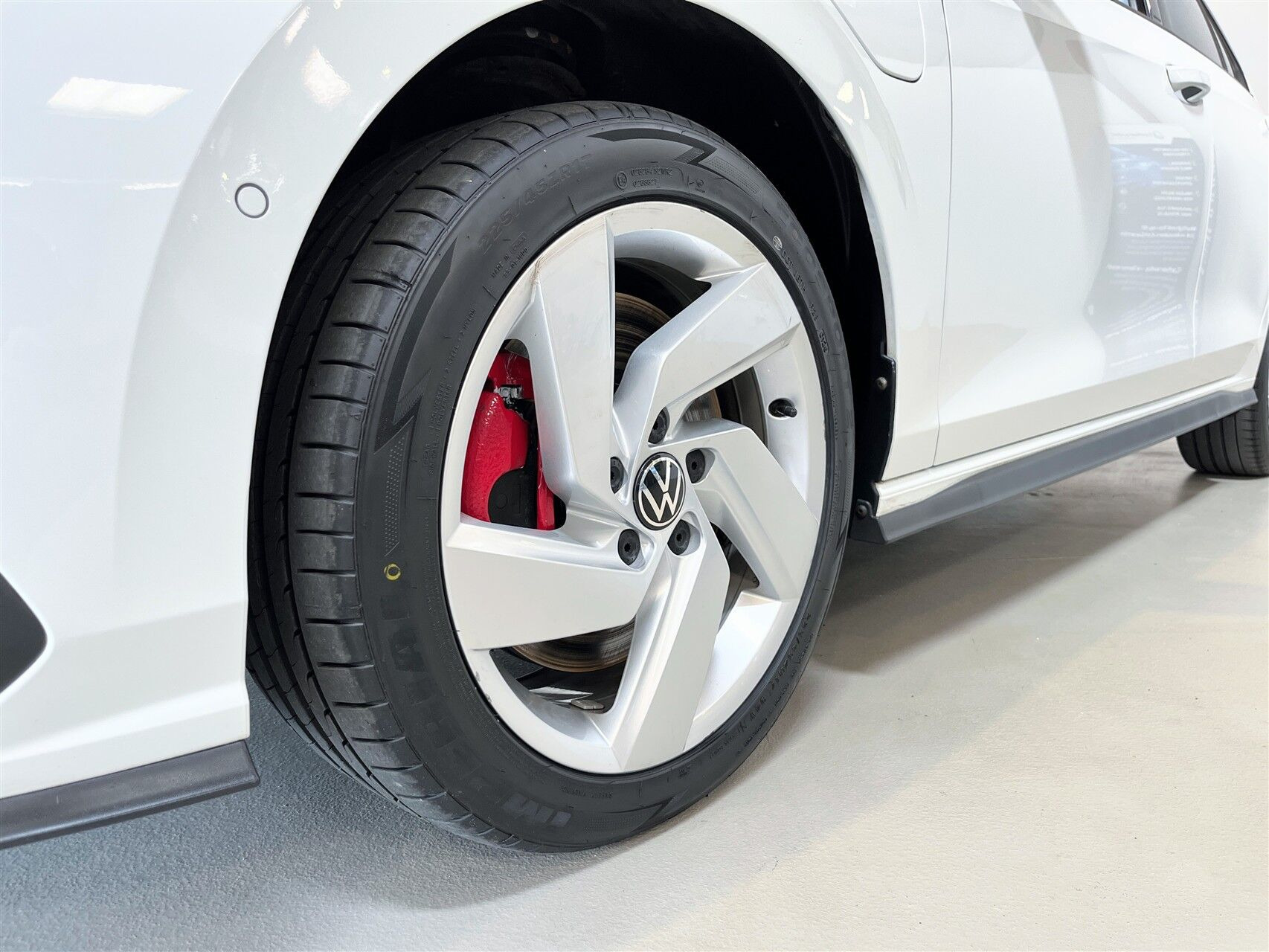 Hvid VW Golf fra 2021