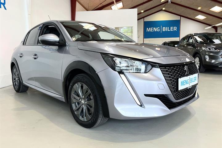 Grå Peugeot e-208 fra 2022