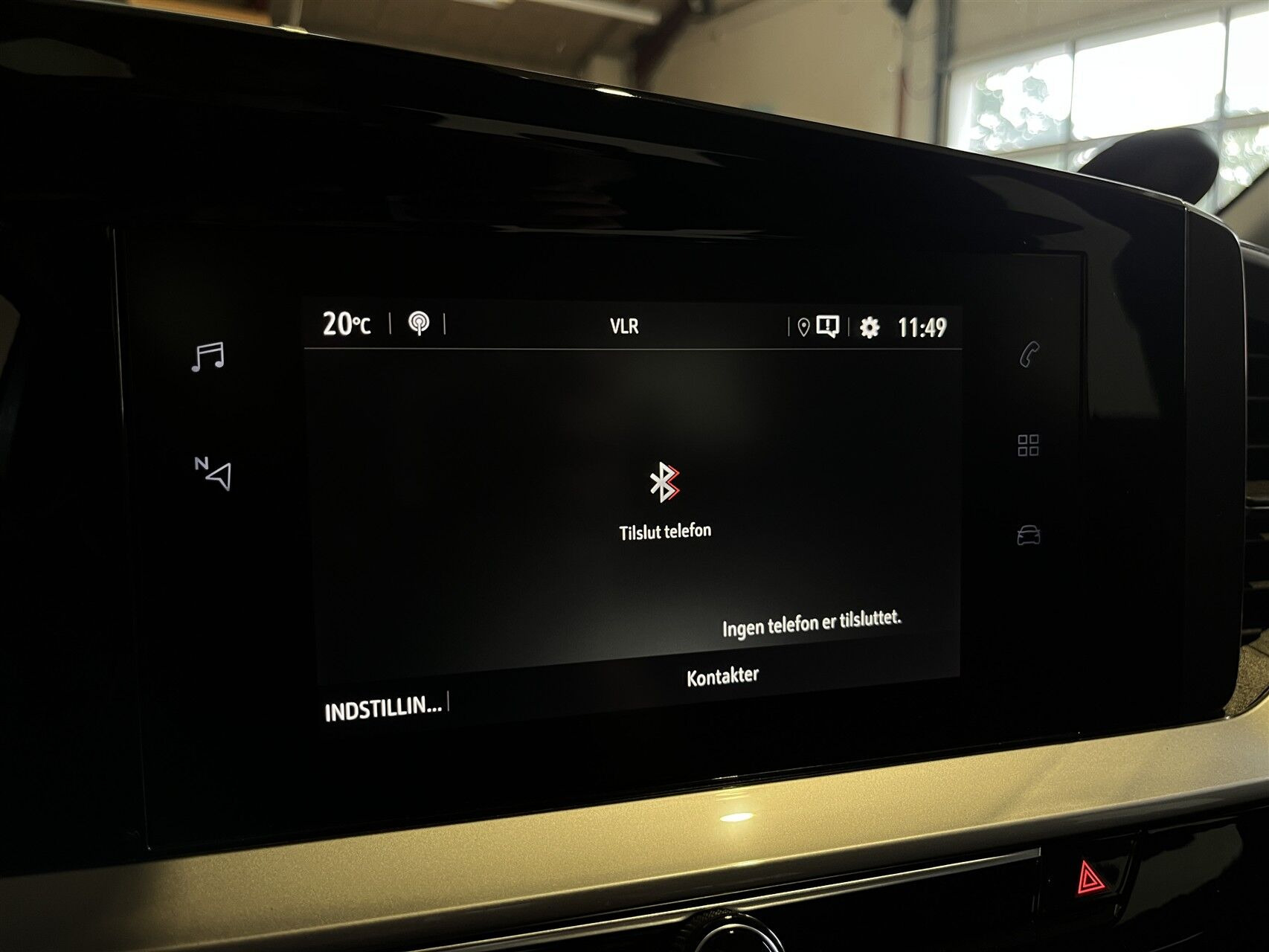 Grå Opel Mokka fra 2022