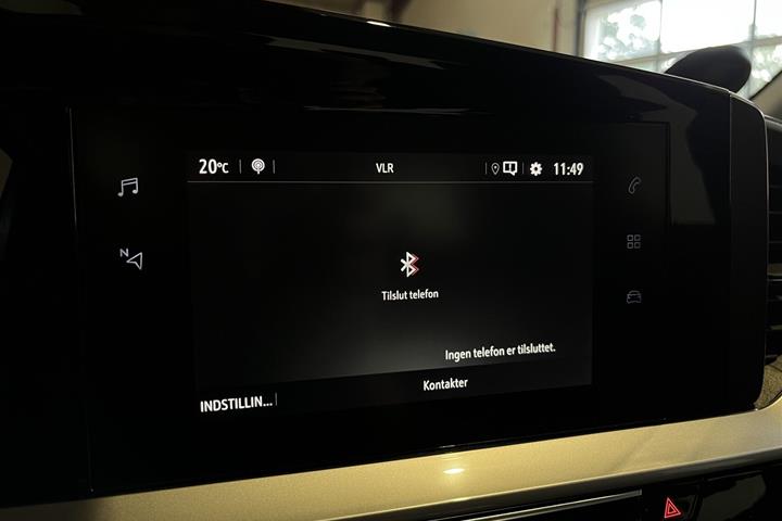 Grå Opel Mokka fra 2022