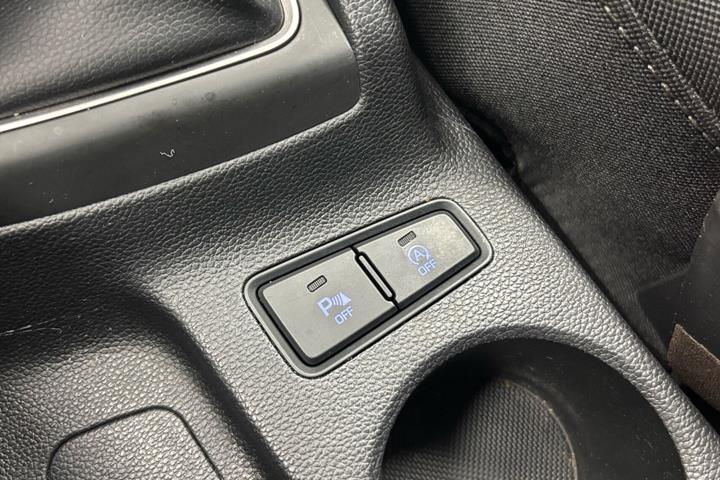 Hvid Hyundai i20 fra 2018