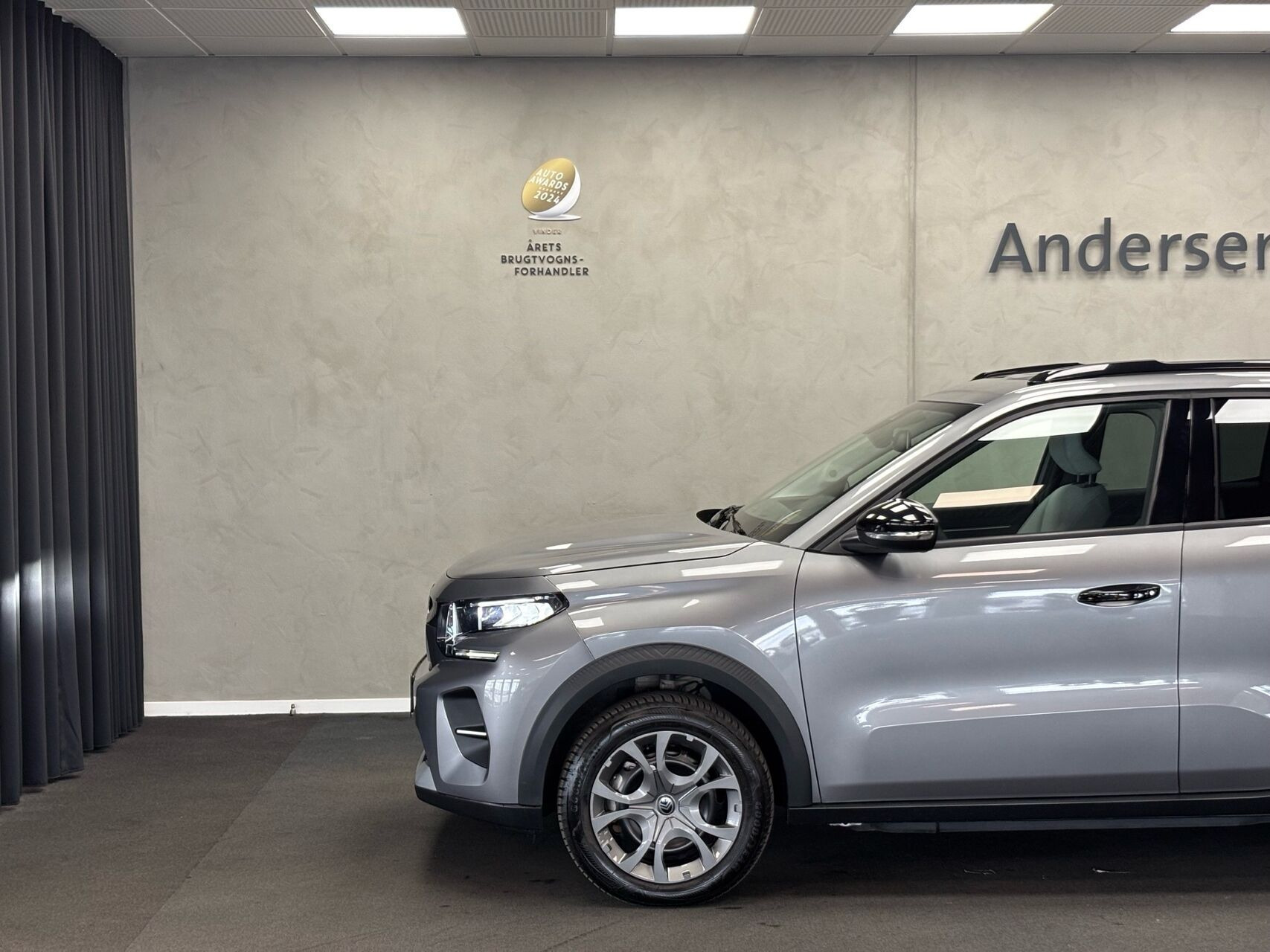 Grå Citroën ë-C3 fra 2025