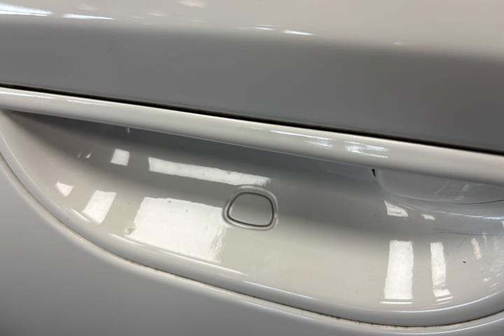 Hvid Fiat 500e fra 2023