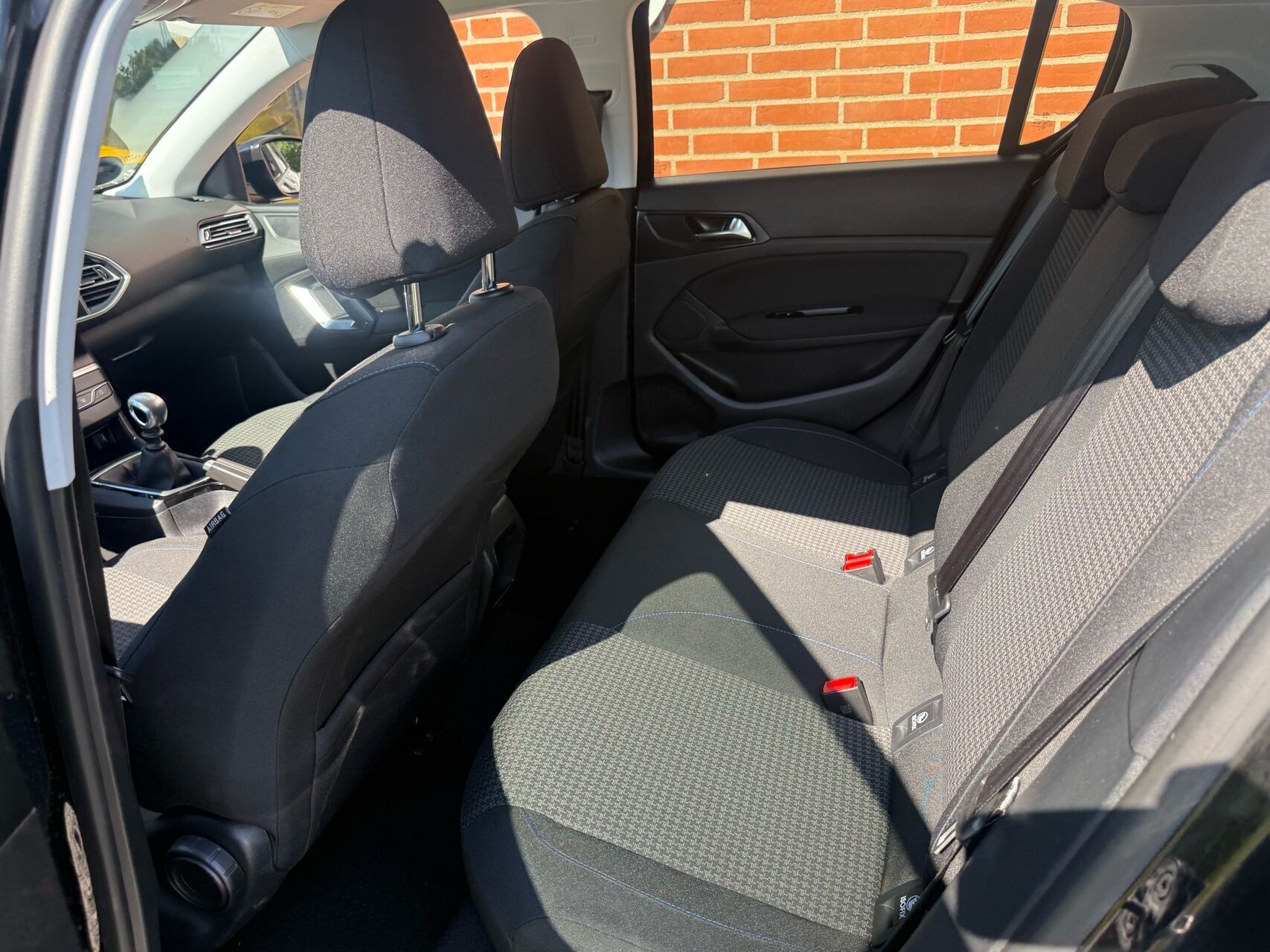 Sort Peugeot 308 fra 2019