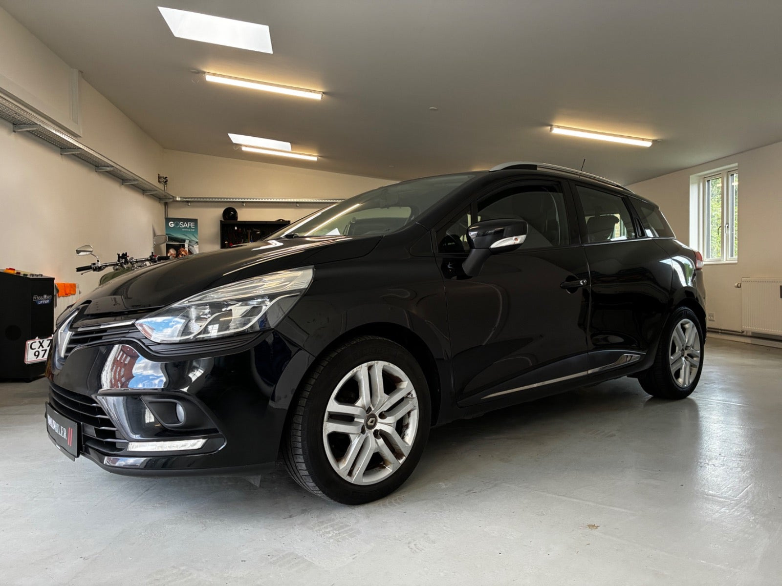 Sort Renault Clio IV fra 2018
