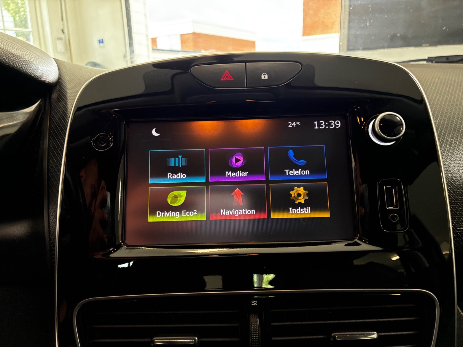 Sort Renault Clio IV fra 2018